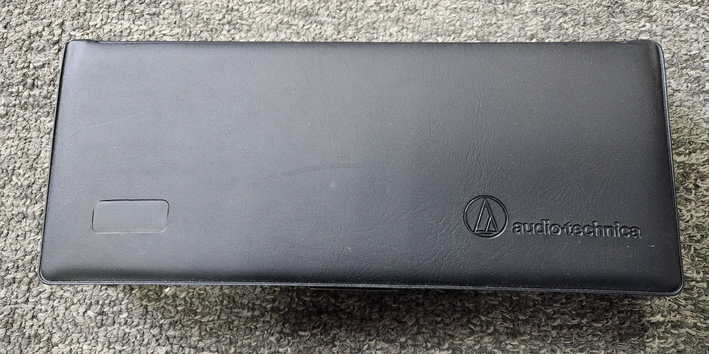 Audio-Technica AT831b Condenser Lavalier Microphone + AT8531 Power Module Set