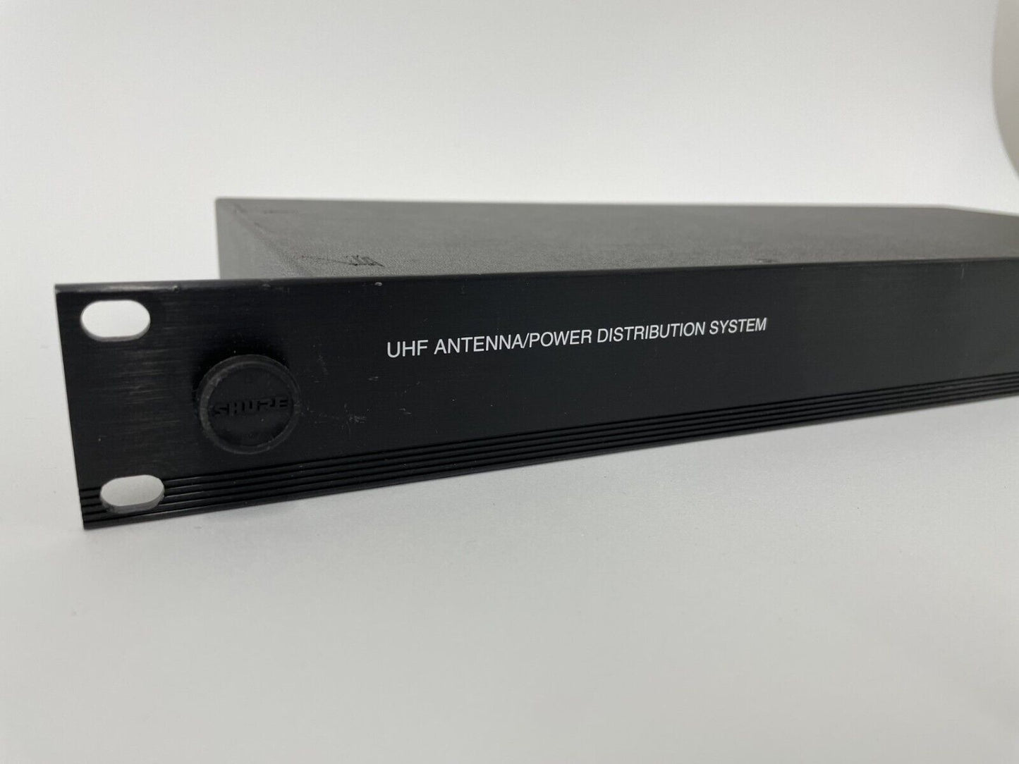 Shure UA844-SWB Wideband UHF Antenna / Power Distribution System 470-952 MHz