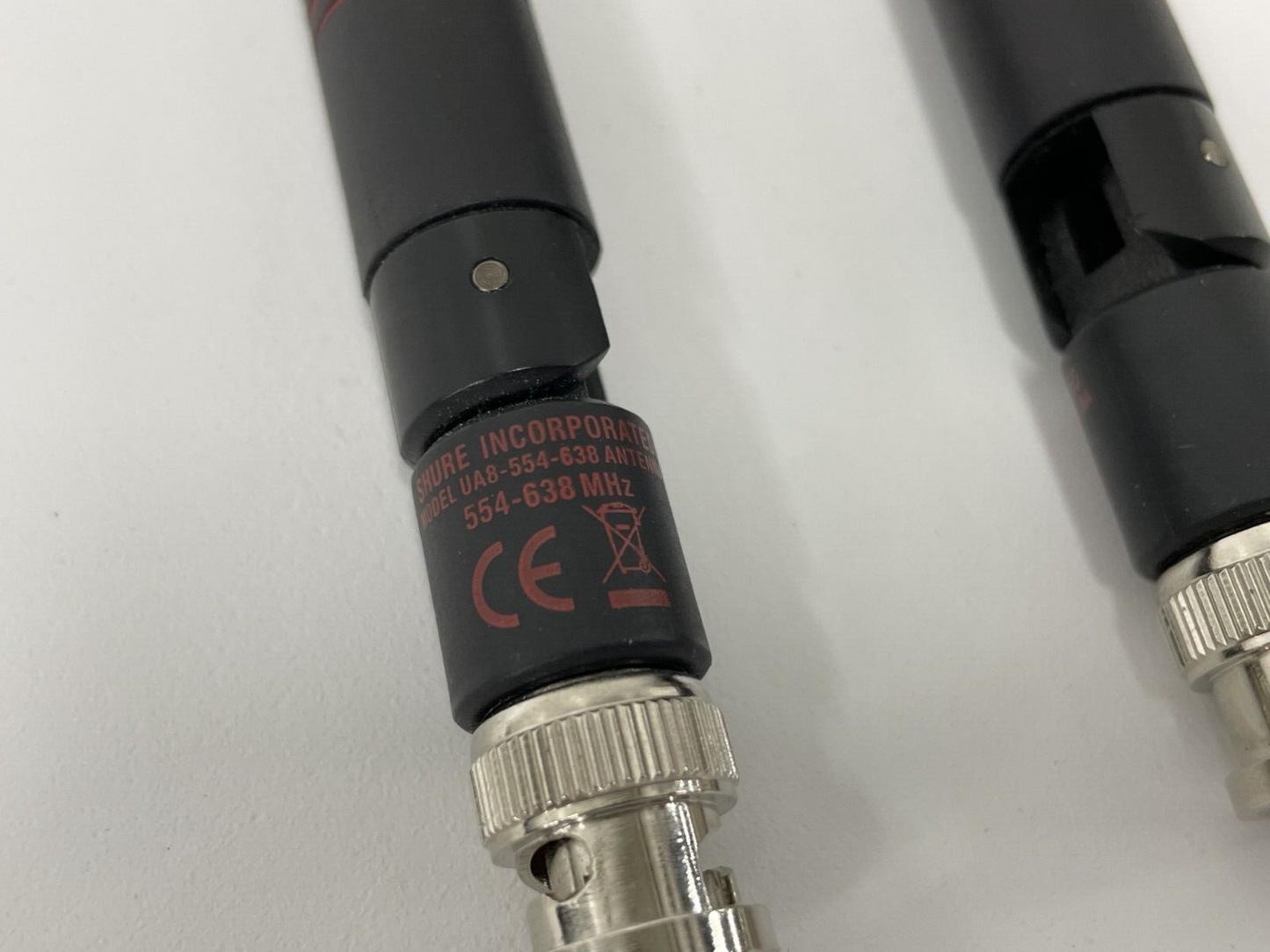 Shure ULX Professional UHF Wireless Headset Microphone System J1 554-590 MHz