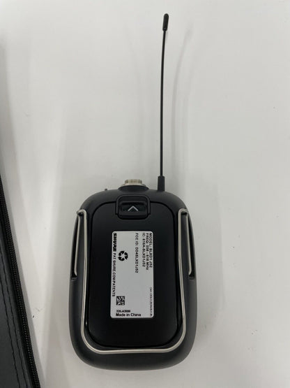 Shure SLXD1 Wireless Bodypack Microphone Transmitter & Case J52 558-616 MHz