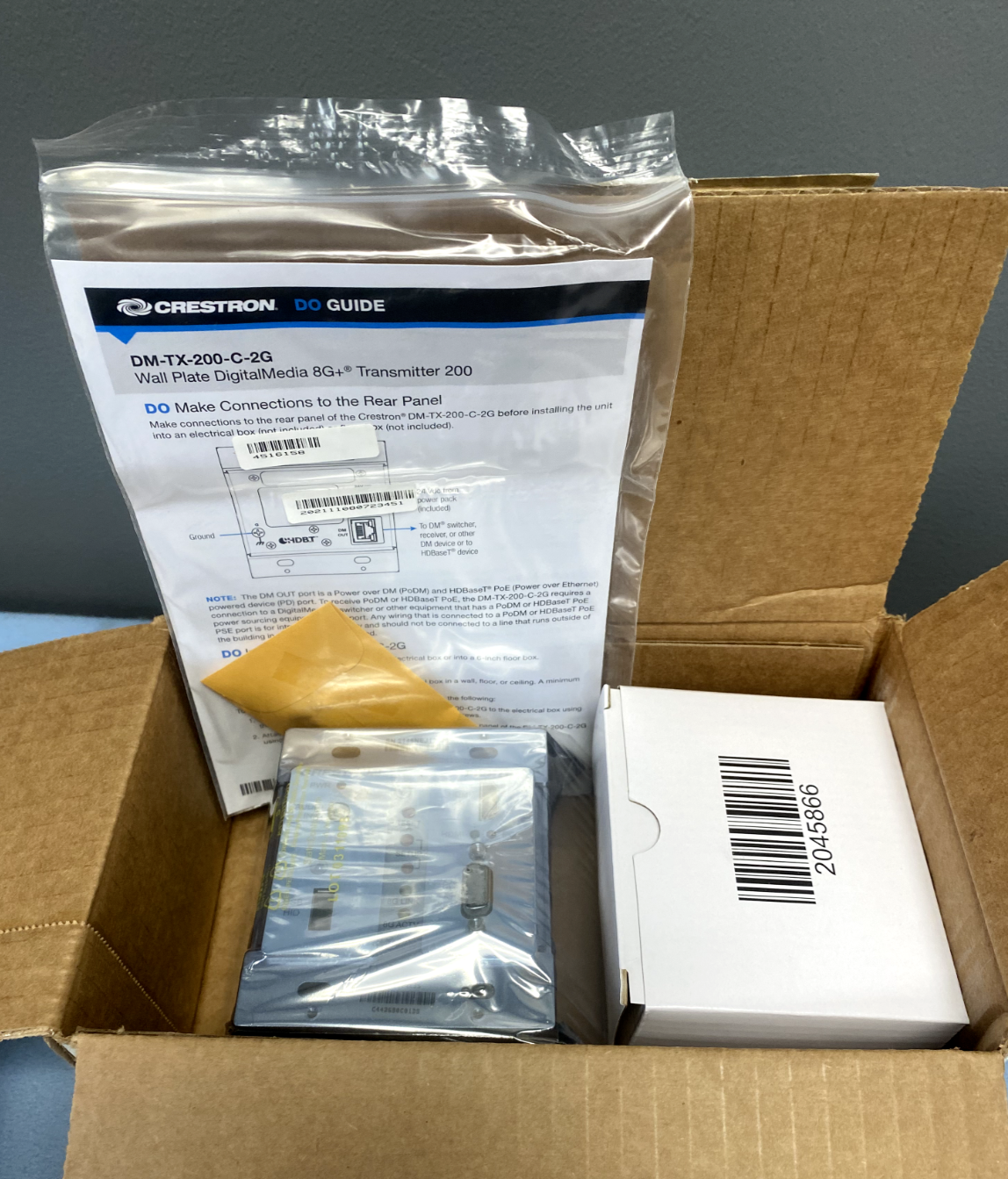 Crestron DM-TX-200-C-2G-W-T Wall Plate DigitalMedia 8G+ Transmitter 200 6510977