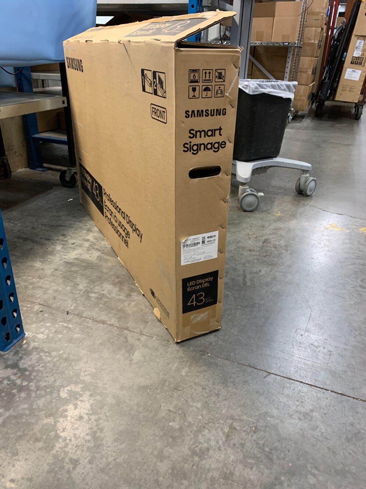 Samsung QM43R-T 43" 4K UHD Touchscreen LED Display (LH43QMRTBGCXZA)