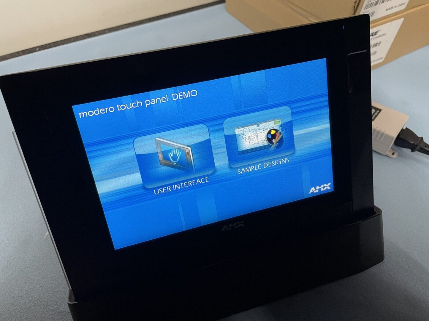 AMX MVP-9000i-GB Wireless Modero ViewPoint 9" Touch Panel w/ Intercom & Wi-Fi