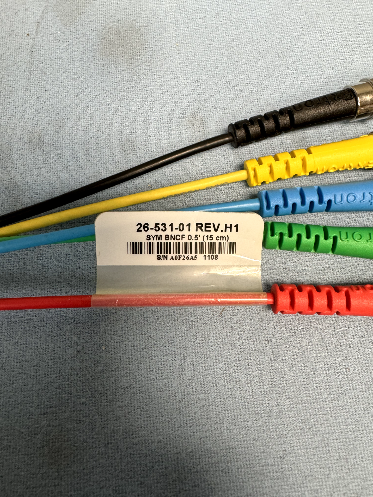 Extron SYM BNCF 15-pin 6" HD Male to BNC Female Mini Cables Lot of 9 26-531-01