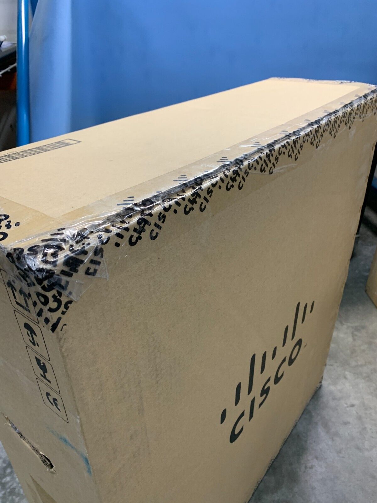 Cisco CP-DX80-K9 Webex Video Conferencing All-in-One Touchscreen and Camera