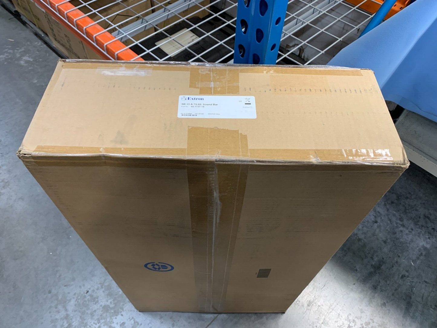 Extron SB 33 A – Adjustable 75-80 Width Sound Bar (60-1737-14)