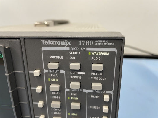 Tektronix 1760 Portable / Compact Analog Waveform & Vector Monitor Display NTSC