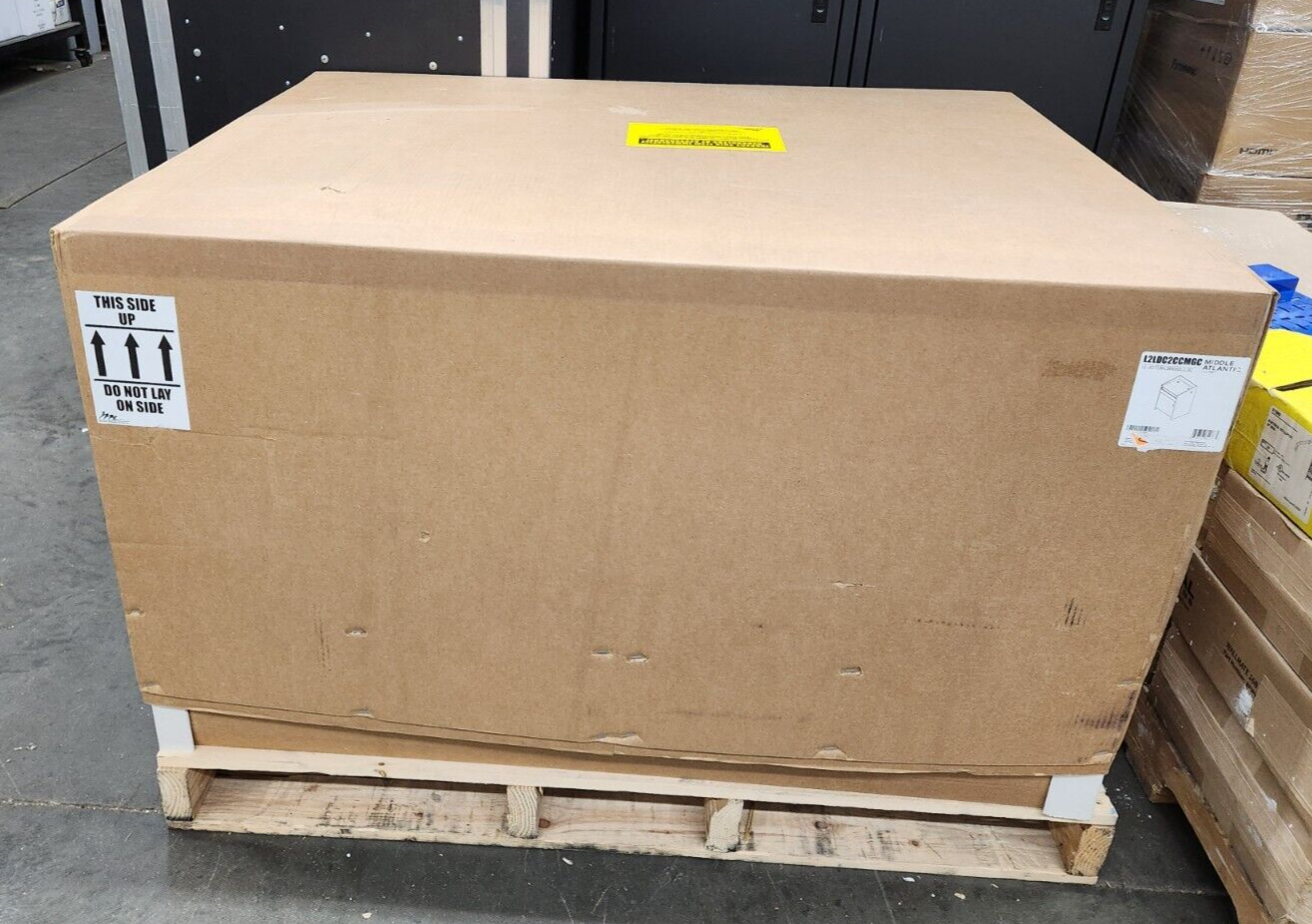 Middle Atlantic L2LDC2CCMGC Lectern w/ Connectivity (Grained Dark Cherry)