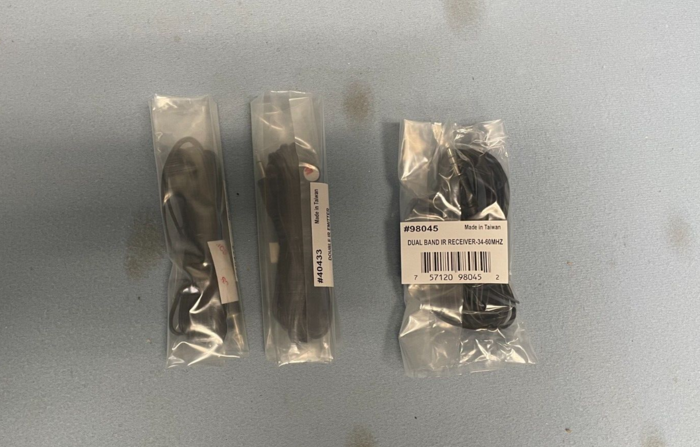 C2G Infrared (IR) Remote Control Repeater Kit 40430