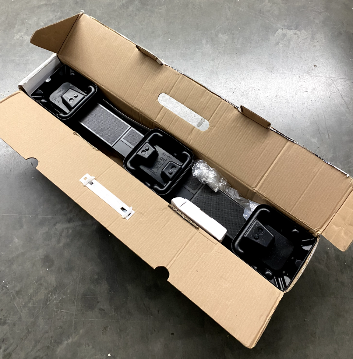 Crestron UC-B160-T KIT Wall Mount UC Video Conference System MS Teams 6510518