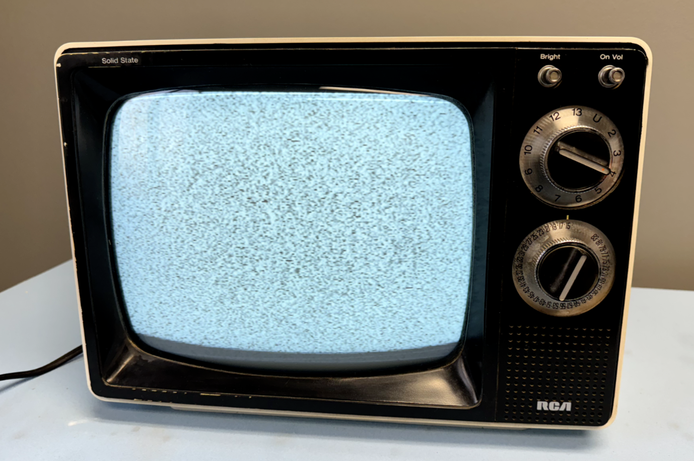 Vintage RCA AFC 120Y 1983 Dial TV Solid State Television Tested- Working