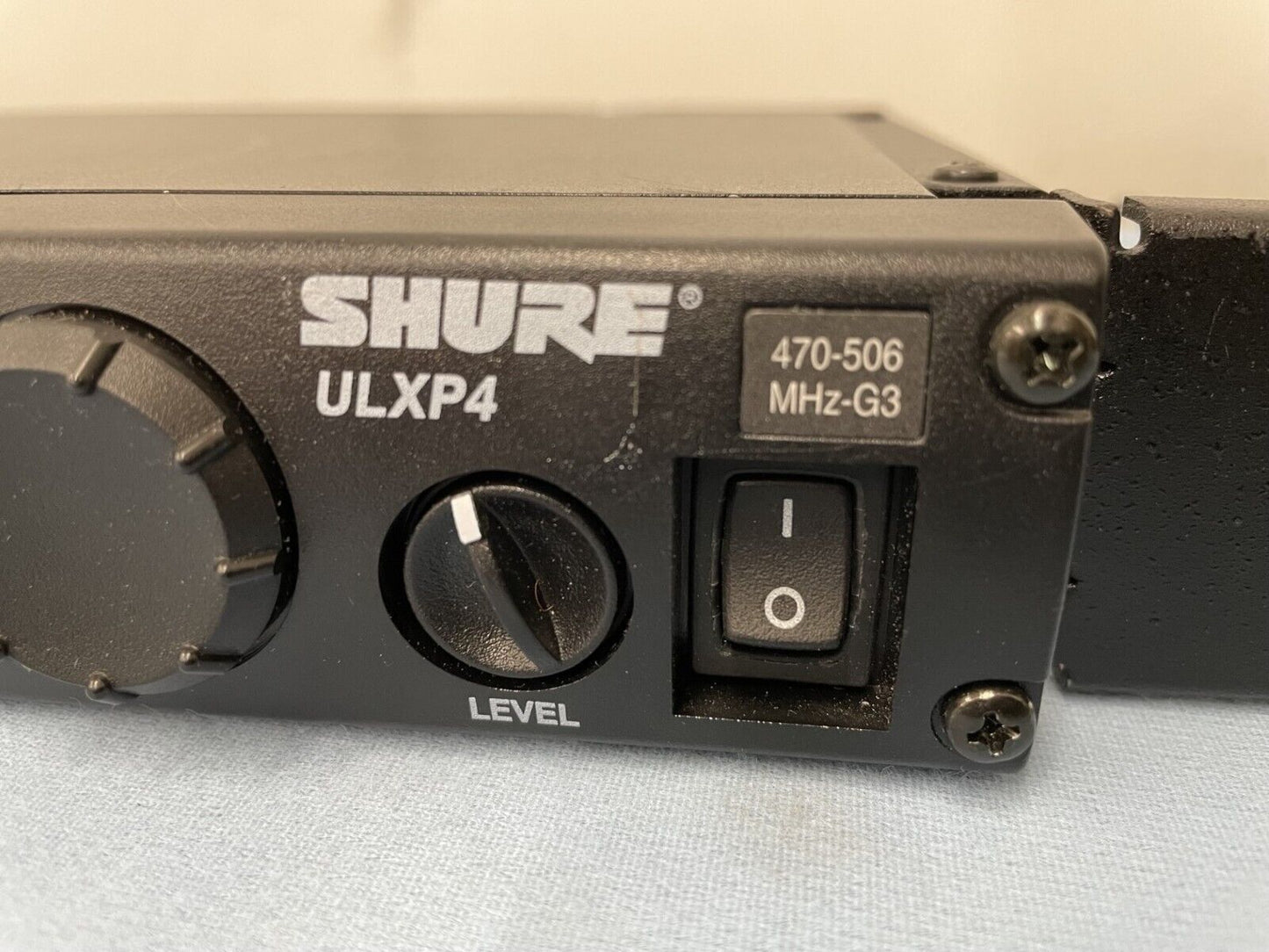 Shure ULX Wireless Pro Microphone System w/ Performance Headset 470-506 MHz G3