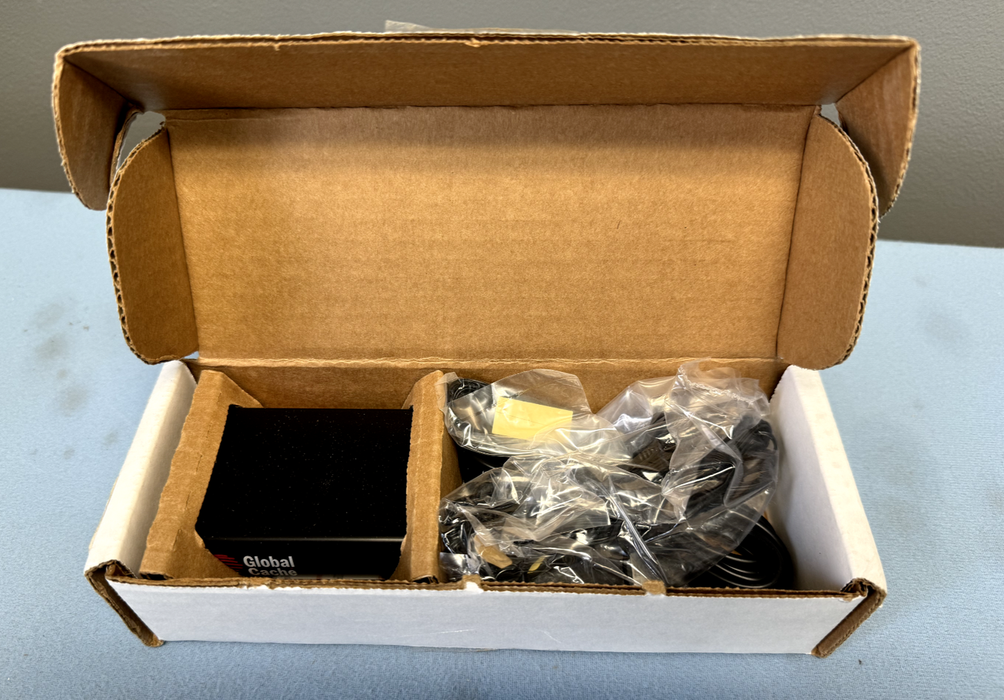 Global Cache ITach IP2IR TCP/IP to IR Converter Connects Infrared Control Device