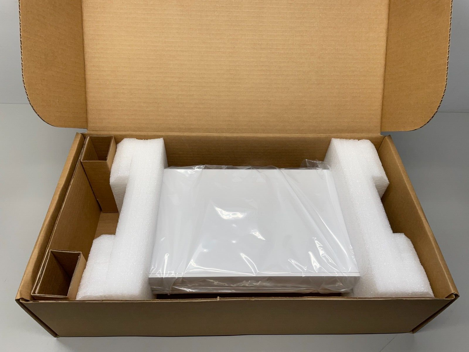 Cisco CS-CODEC-PRO-NR-K9 Webex Codec Pro Video Conferencing Device – LPAV