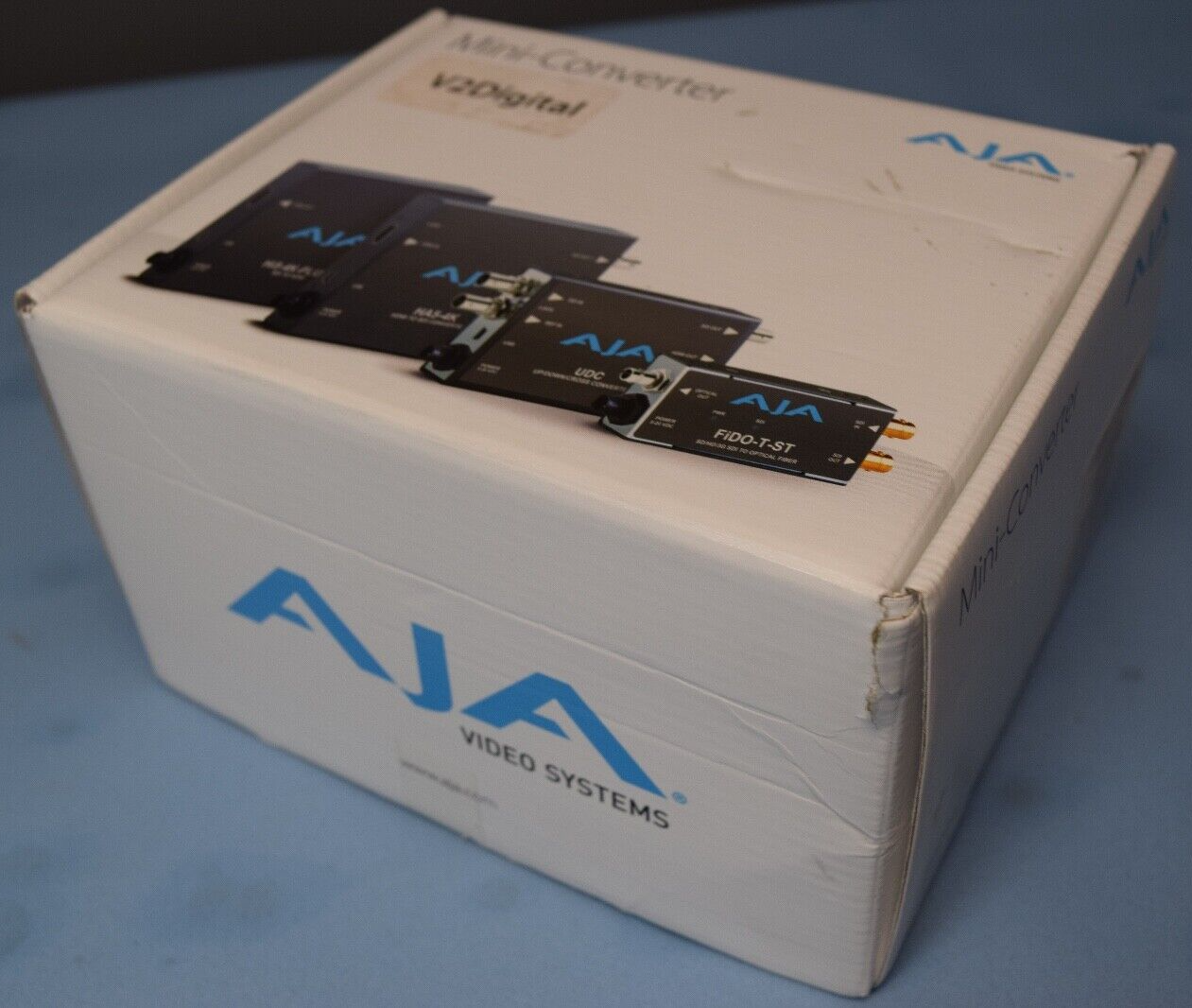 AJA-V2 Digital HD/SD Analog to Digital Converter