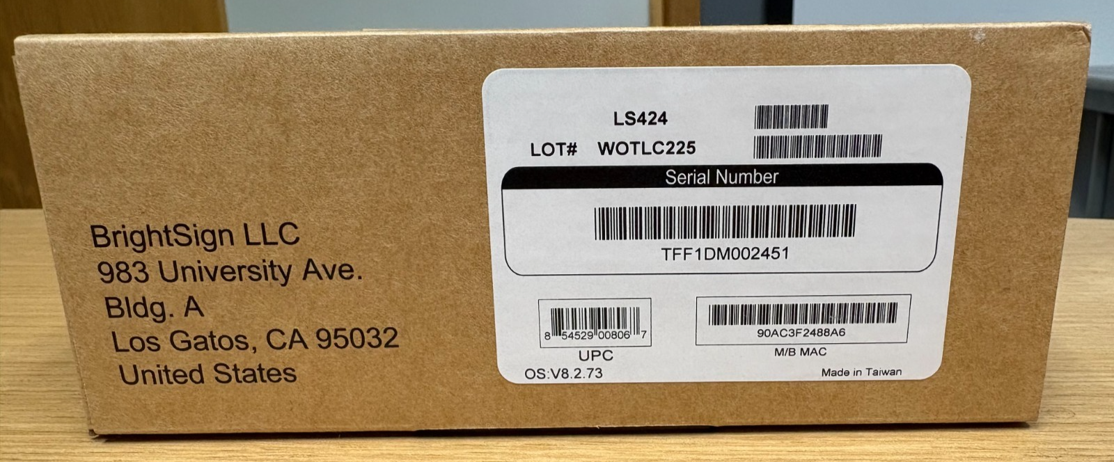 BrightSign LS424 | Standard I/O HTML5 Digital Signage Player w/USB Int ...