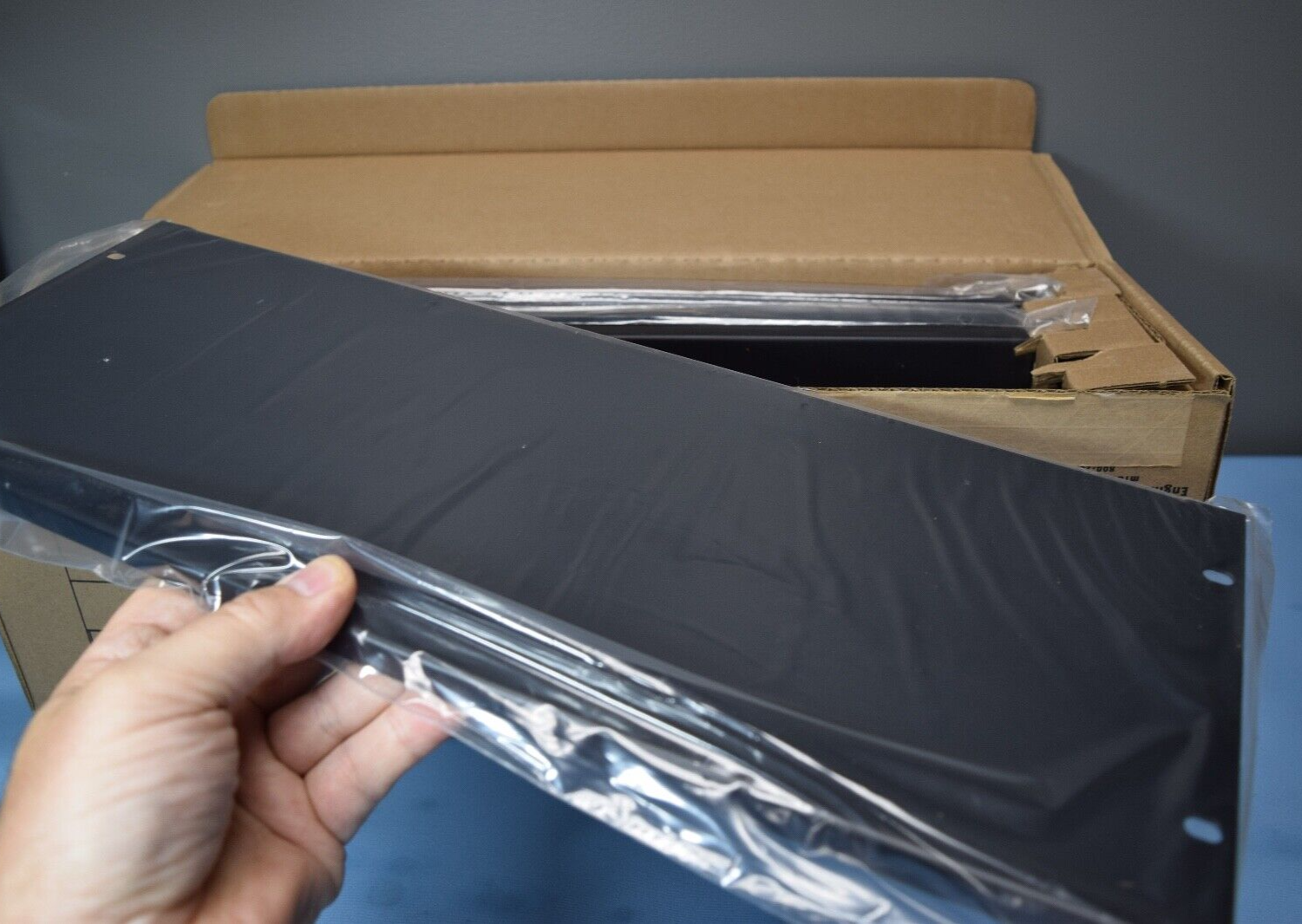 Middle Atlantic EB4 4 RU Blank Steel Rack Panels 4U 19