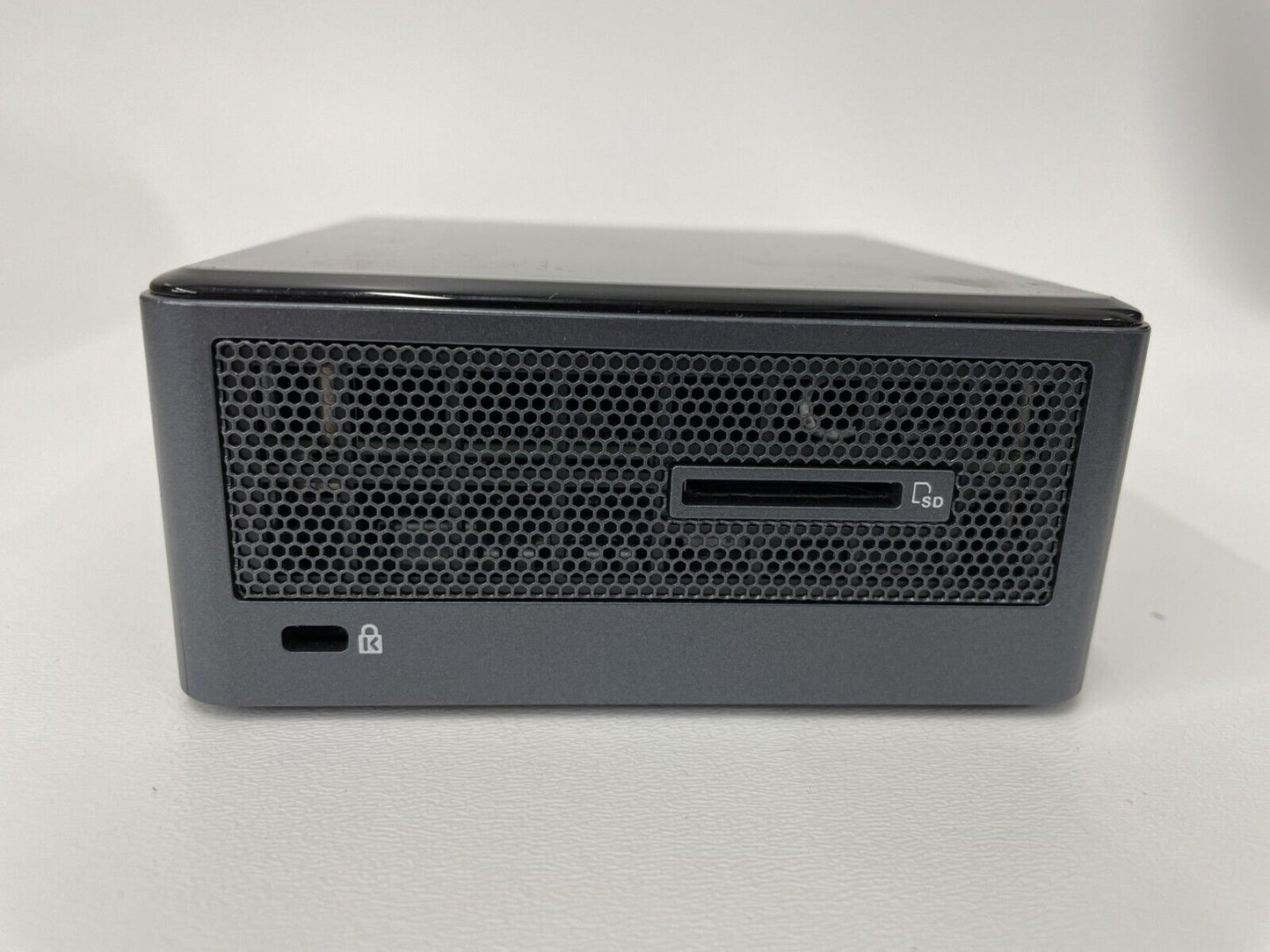 Intel NUC NUC8i7 Mini Desktop PC 8th-Generation i7 w/ Windows 11 Wi-Fi Bluetooth