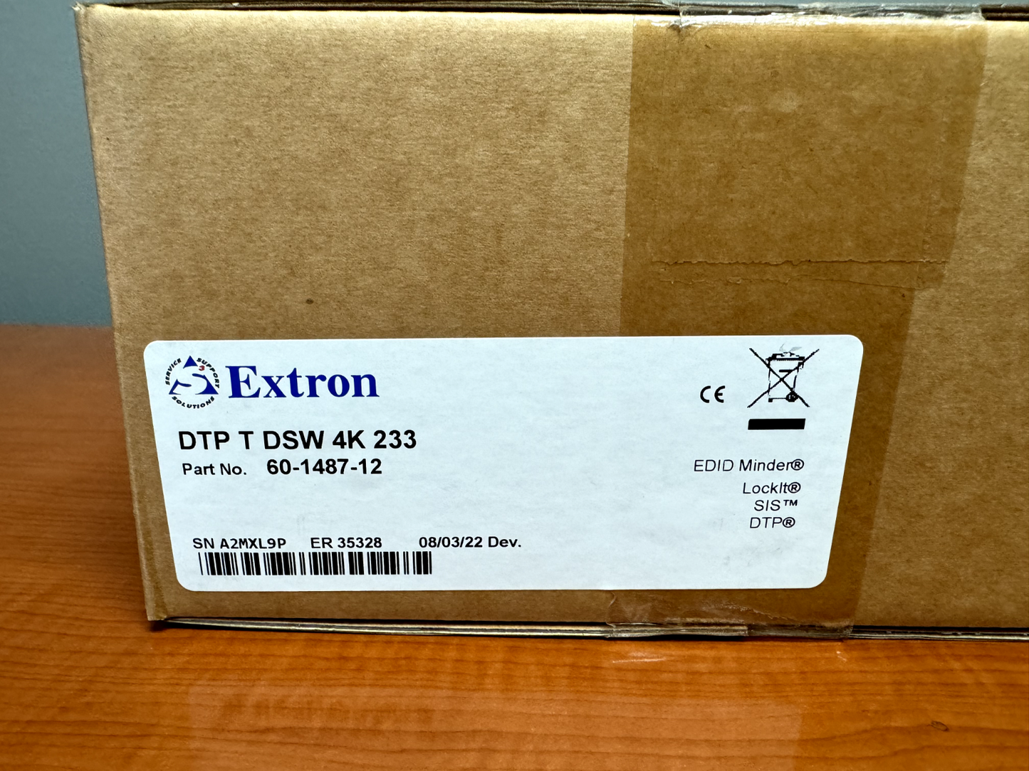 Extron DTP T DSW 4K 233 Three Input Multi-Format Switcher w/ DTP 60-1487-12 NEW