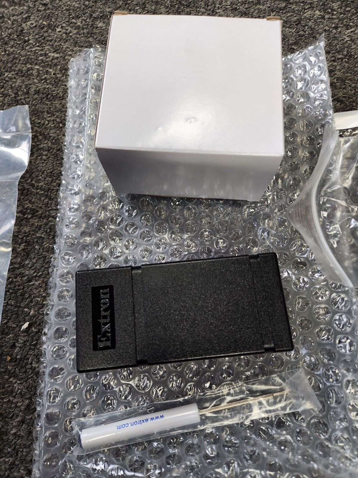 Extron VLM 3002H VoiceLift Pro High Performance Wireless Mic System  42-255-03