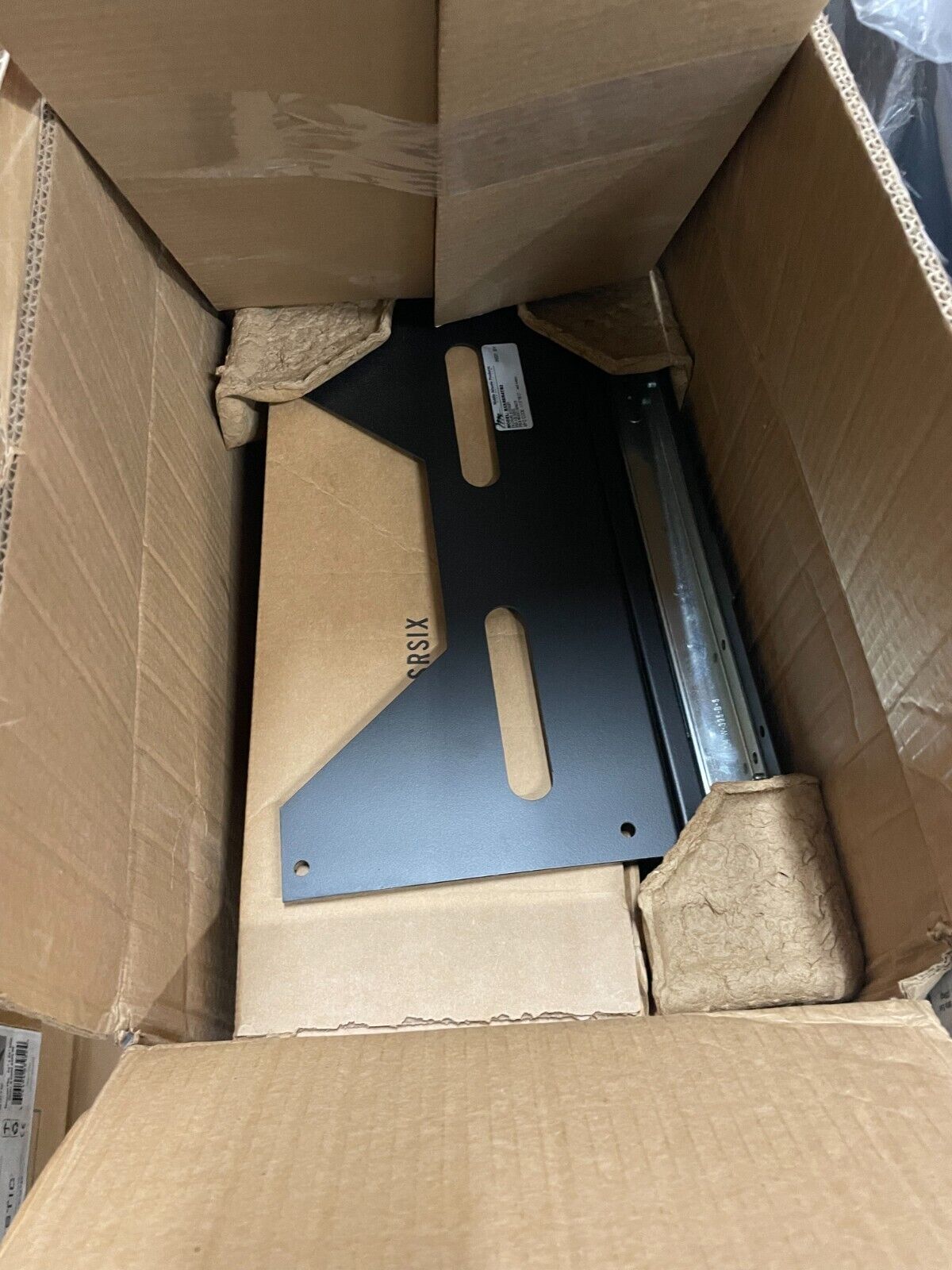 Middle Atlantic BXSRSR4TB2 Rotating Sliding Rack System – LPAV