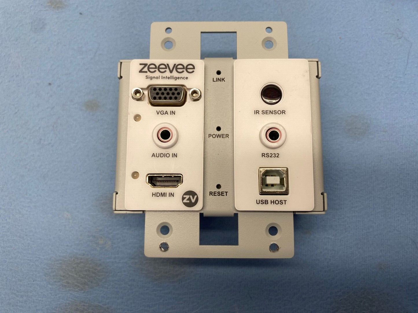 ZeeVee ZyPERUHD-WE Wallplate Encoder