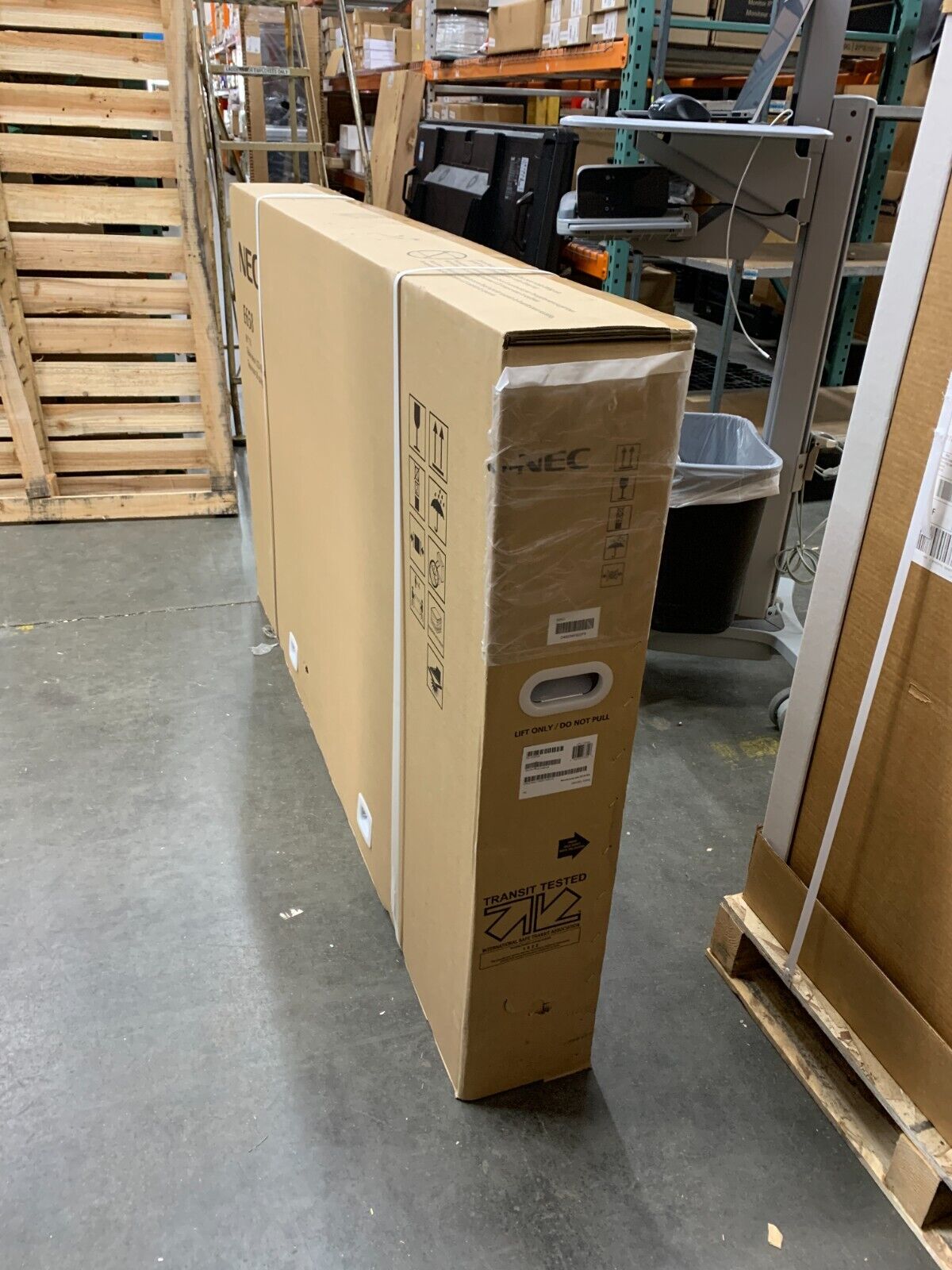 NEC E658 65