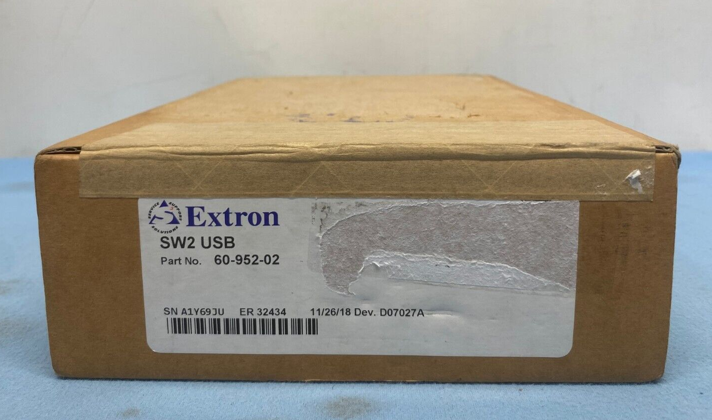 Extron SW2 USB Two Input Switcher (60-952-02)