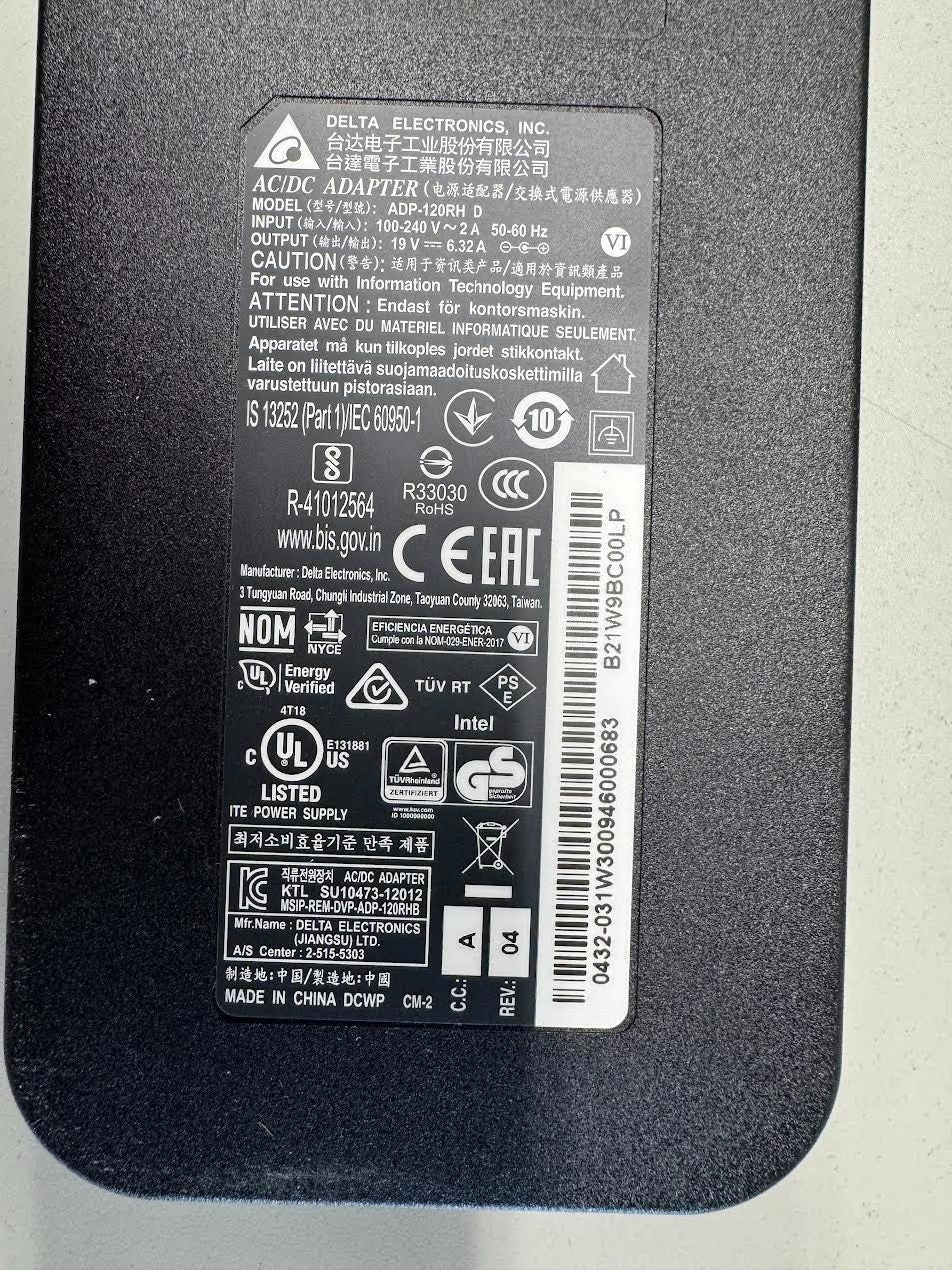 ASUS ROG Zephyrus G14 Gaming Laptop, image size:953x1271