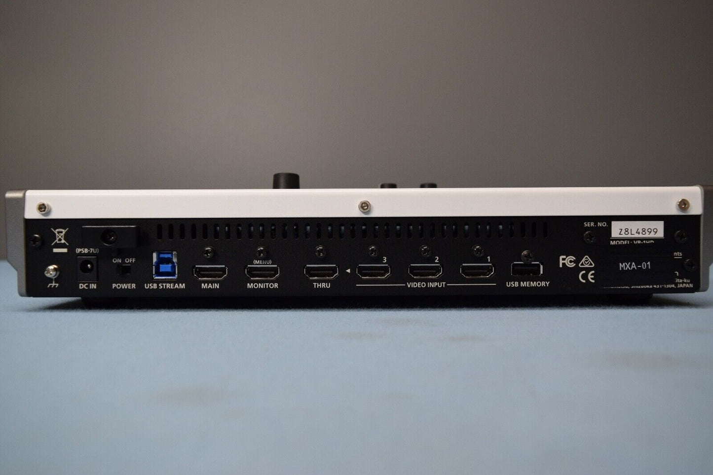 Roland VR-1HD Professional A/V AV Streaming Mixer