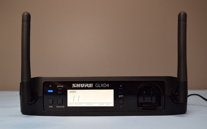 Shure GLXD4 Z2  Wireless Receiver  2.4000-2.4835 GHz  w/ PS42US Power Supply