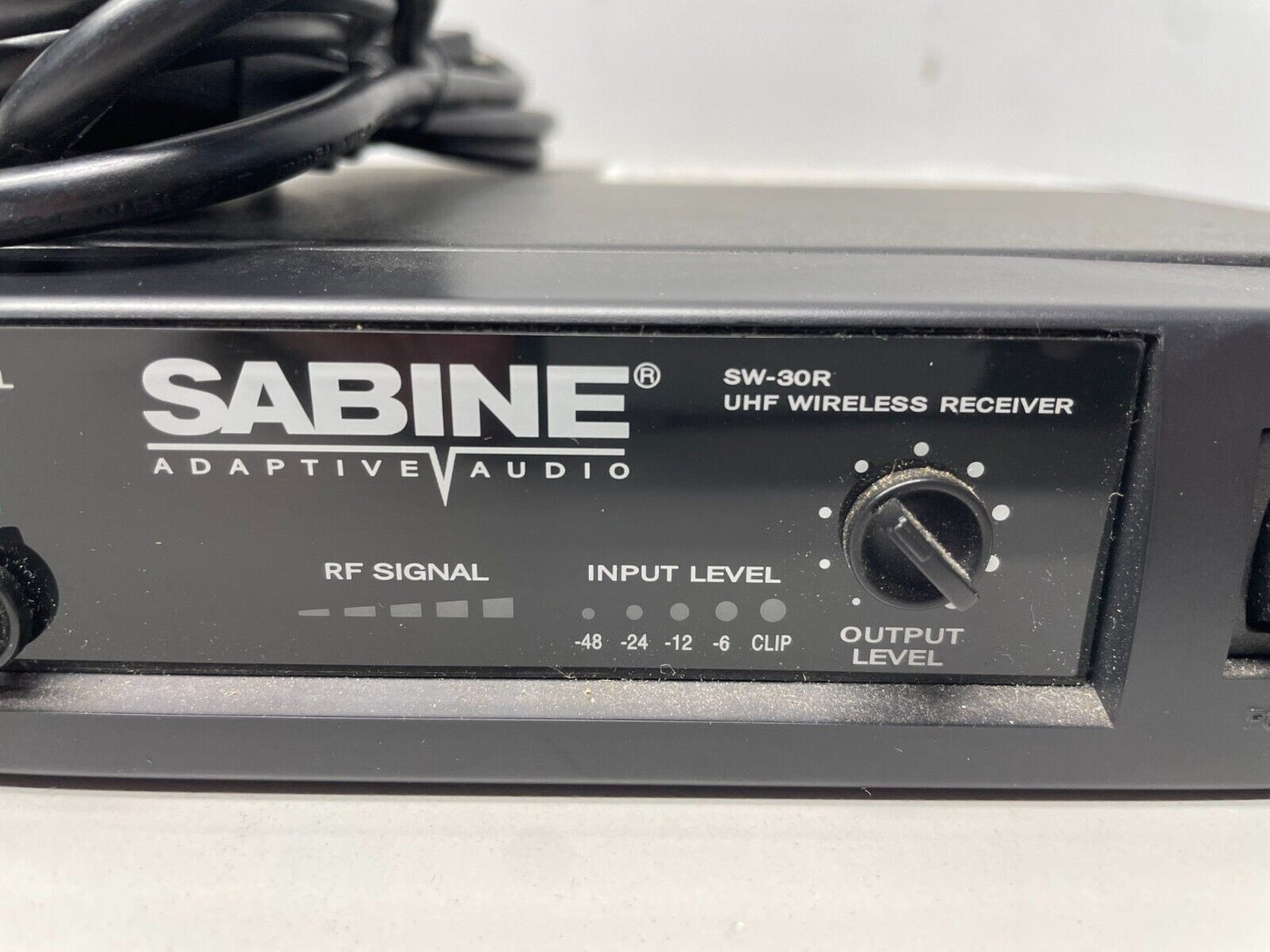 Sabine SW-30 UHF Wireless System Lapel Black and SW-30R Wireless Receiver