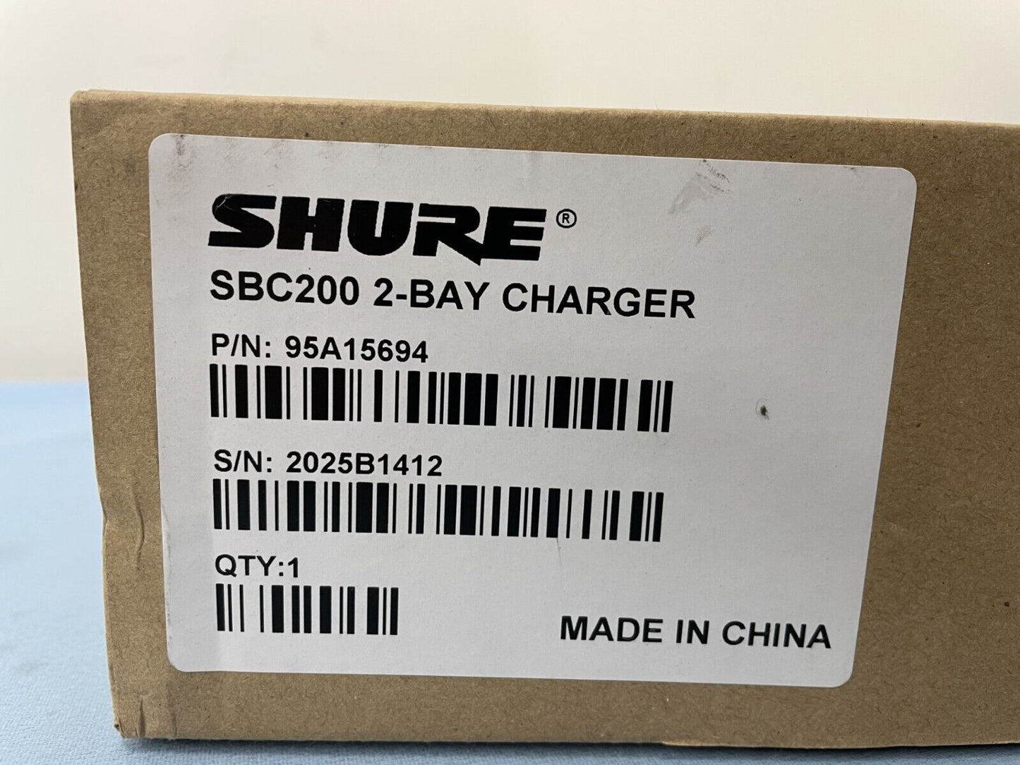 Shure SBC200 Dual Docking Charger / Microphone Recharging Base Station System