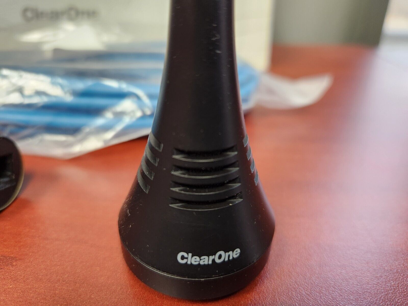 ClearOne Ceiling Microphone Array Black Converge / Interact Pro | 910 ...