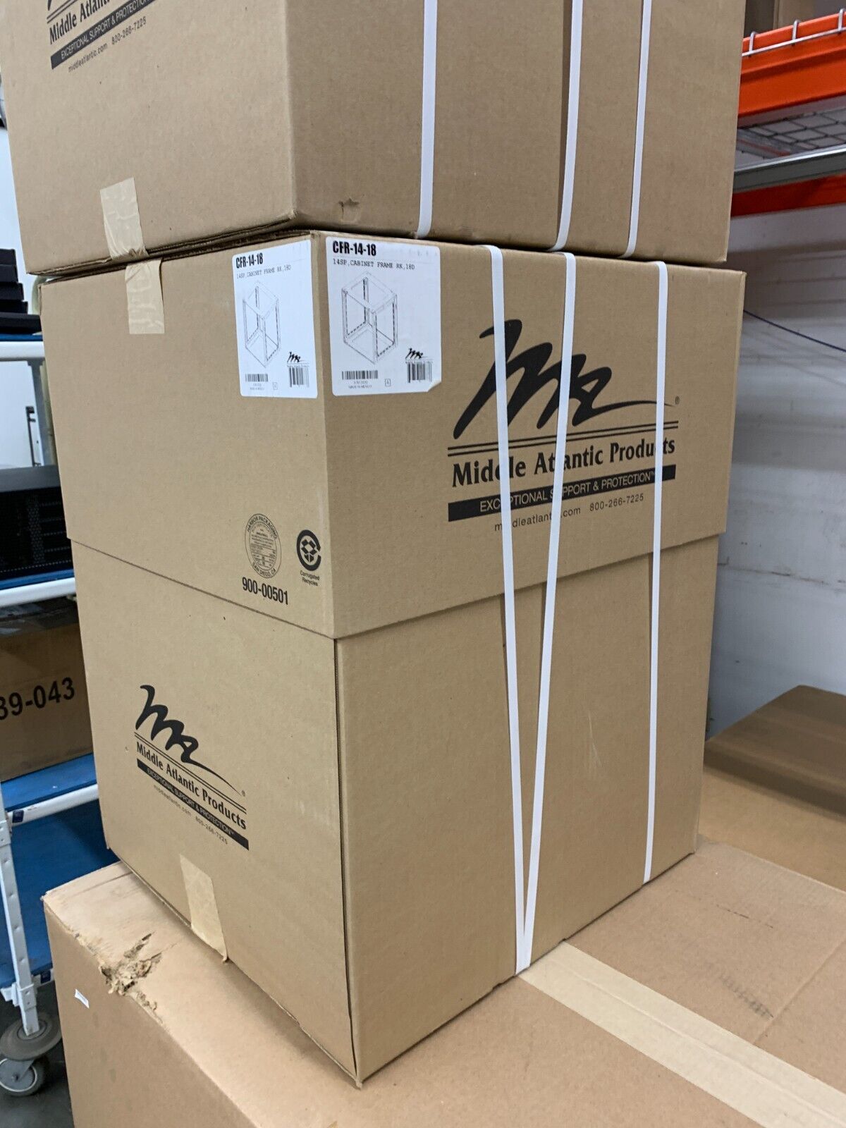 Middle Atlantic CFR-14-18 / Cabinet Frame Rack / 14 SP 18D – LPAV