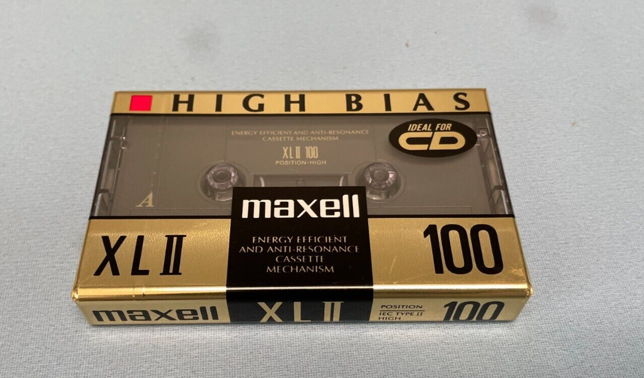 Lot of 1 Maxell XL-II 100 and 1 Maxell VHS-C TC-30