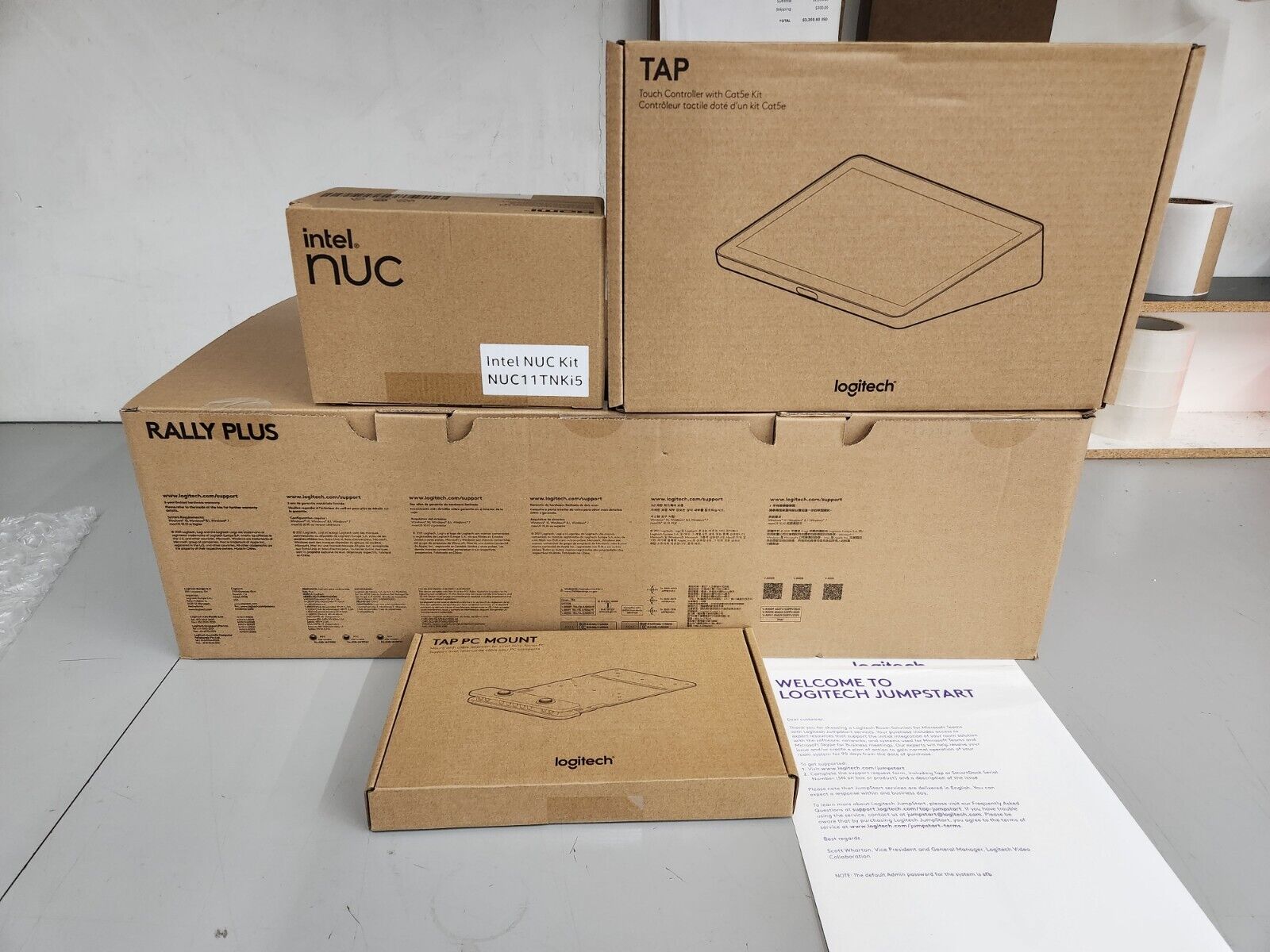 Logitech LOG-TAPMSTBASEINT TAP Solution for Microsoft Teams Rooms Base ...