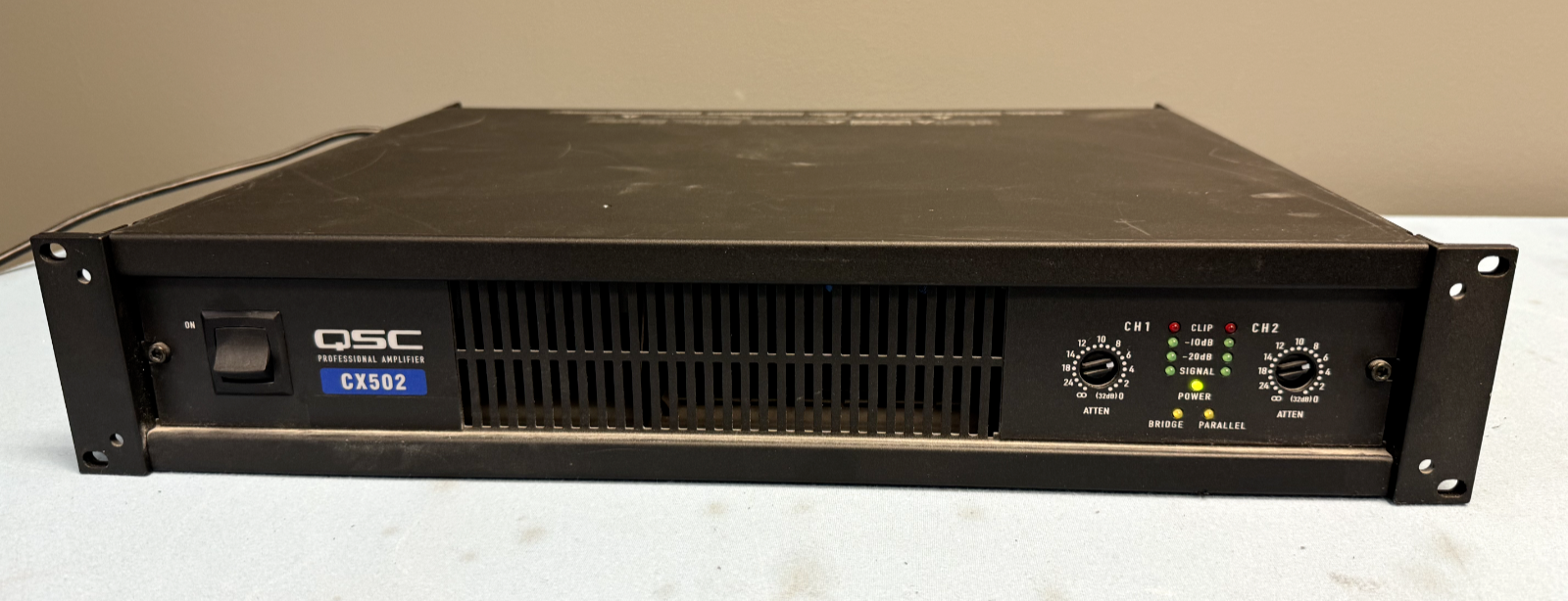 QSC PLX 1802 Professional 1800 WATT Power Amplifier - AS IS For Parts QSC PLX 1802 Professional 1800 WATT Power Amplifier - AS IS For Parts