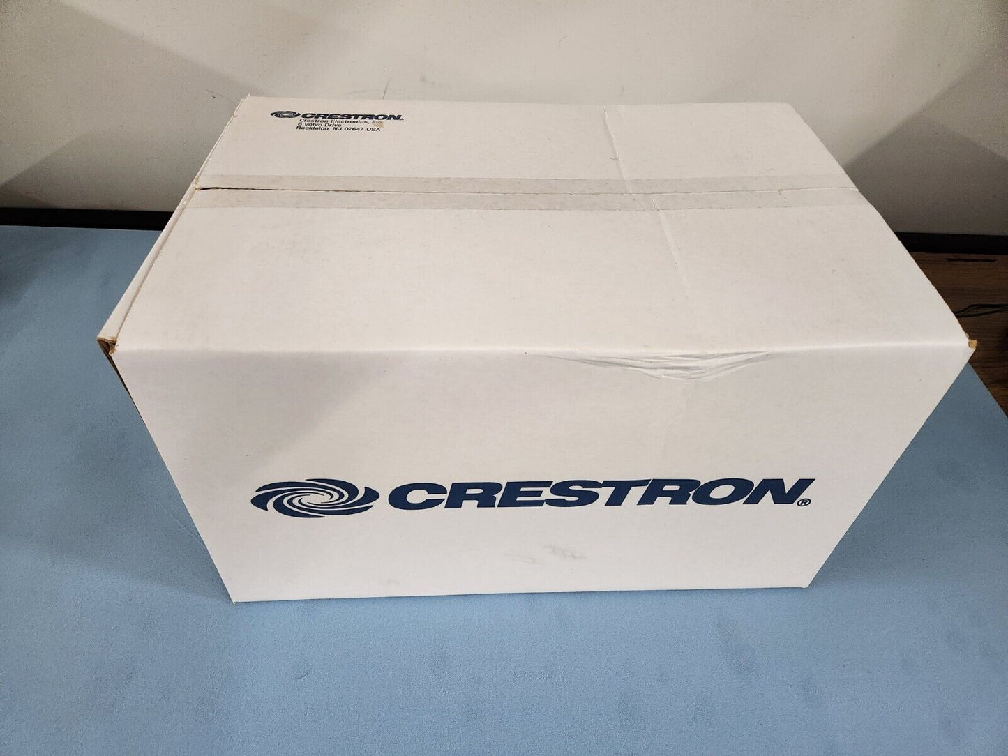 Crestron CCS-UC-1 W/PS Mercury – Tabletop UC Audio Conference System NEW