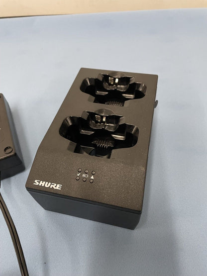 Shure SBC200-US Dual Docking Battery Charger / Microphone Charging Bas ...