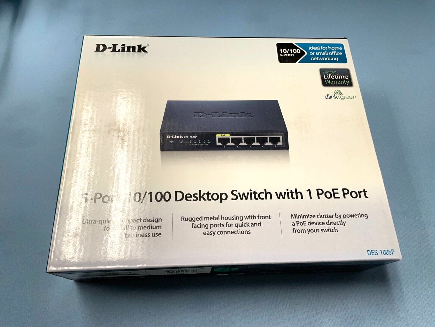 D-Link  (DES-1005P) 5-Port 10/100 Desktop Switch with 1 PoE Port NOB