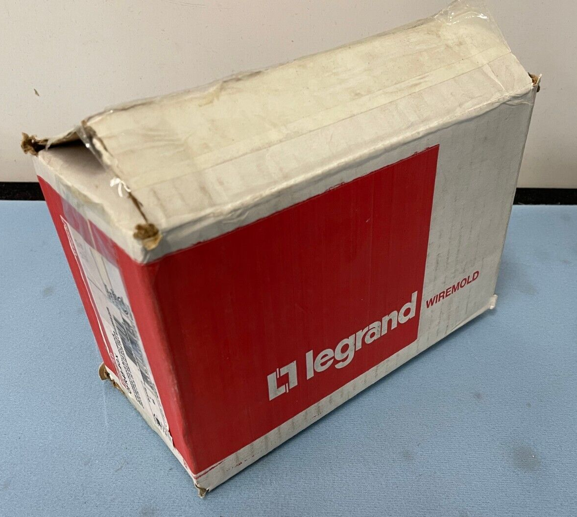 Legrand Wiremold OFR48-4GX OVER FLOOR 4-GANG DEVICE BOX CROSSOVER