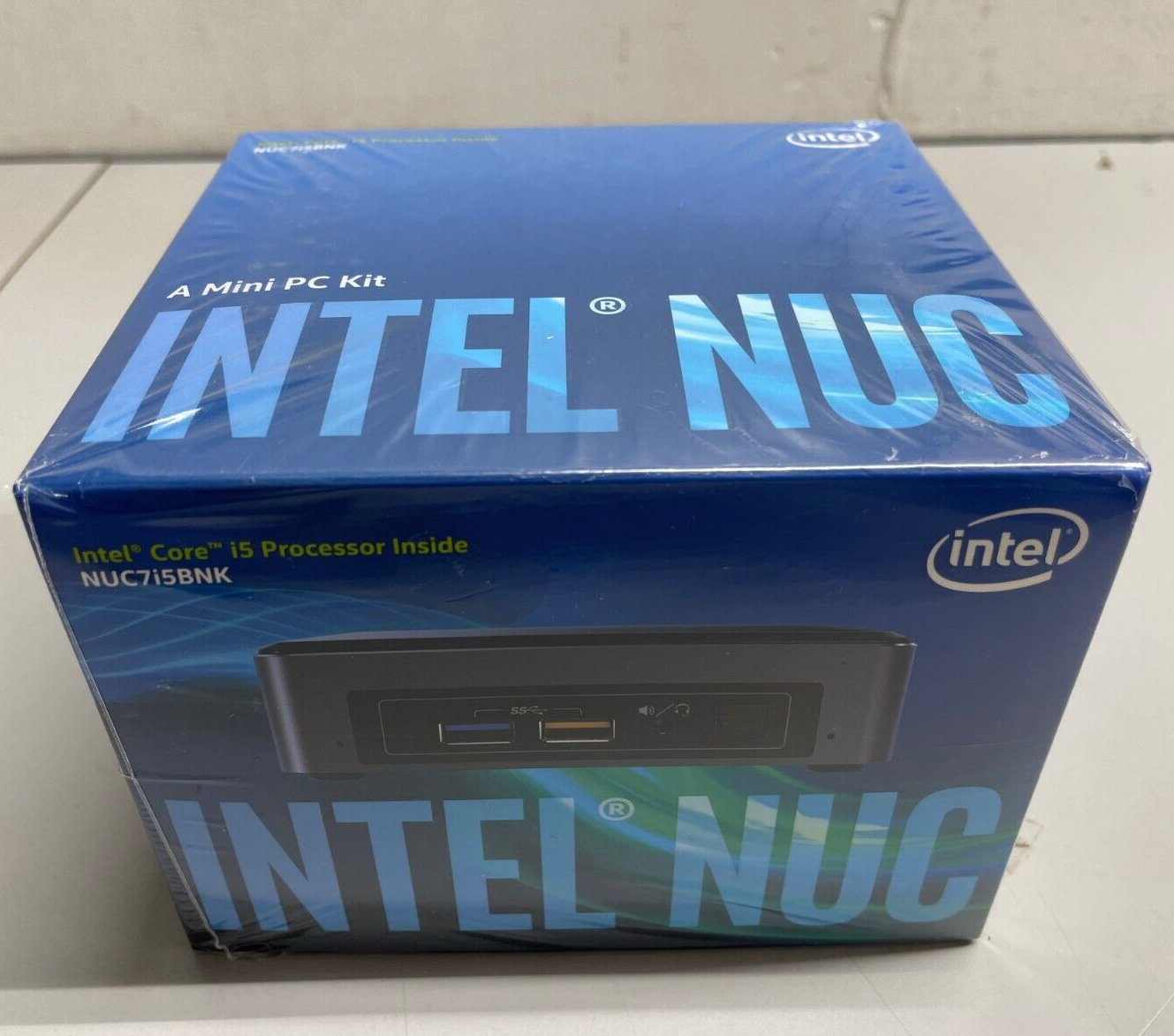 Intel NUC7i5BNK NUC Kit Windows 10 Pro 8GB RAM 120GB M.2 SSD Included