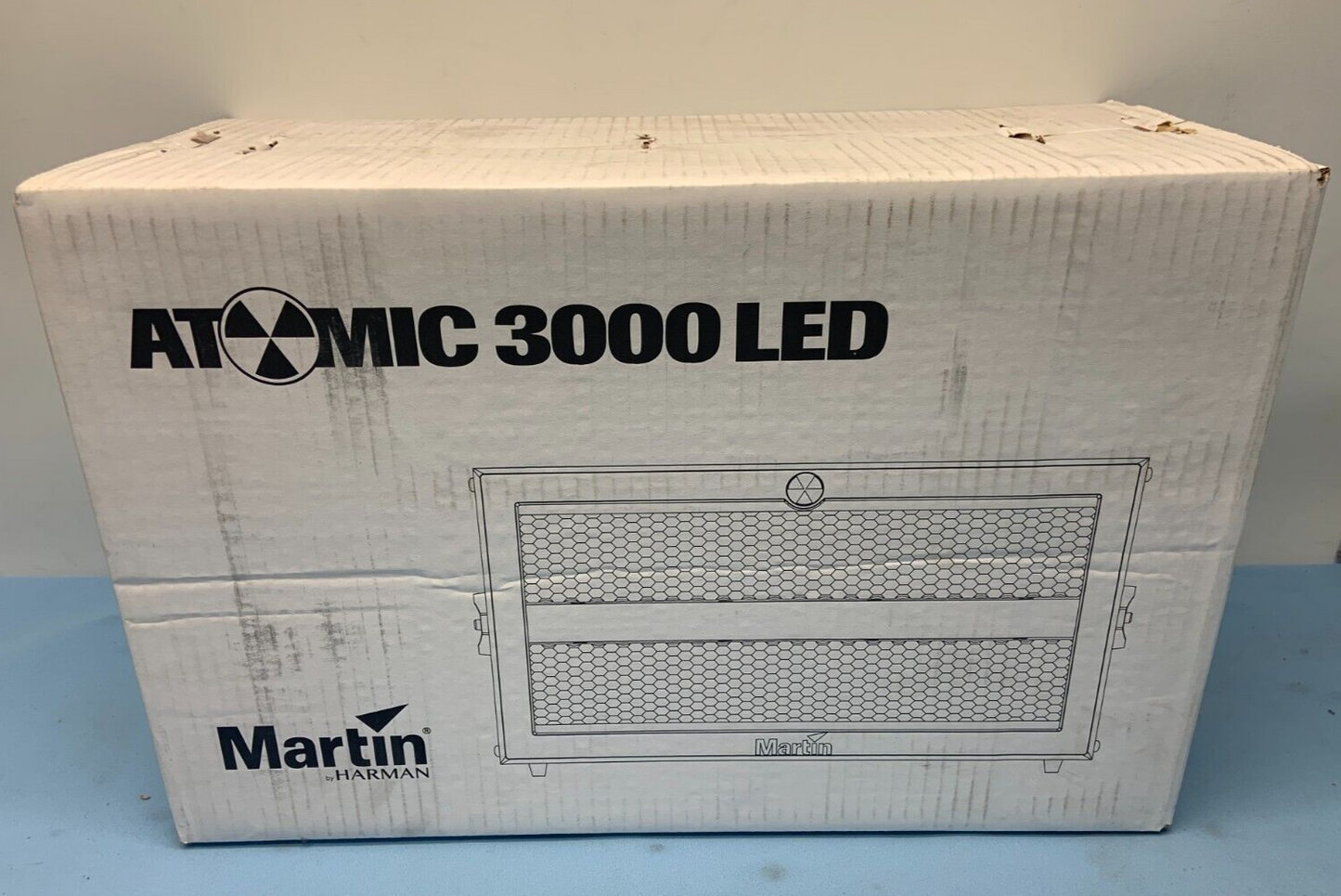 Atomic 3000 LED LED-Based 750W Strobe w/ Unique Aura Backlight | 90425000HU