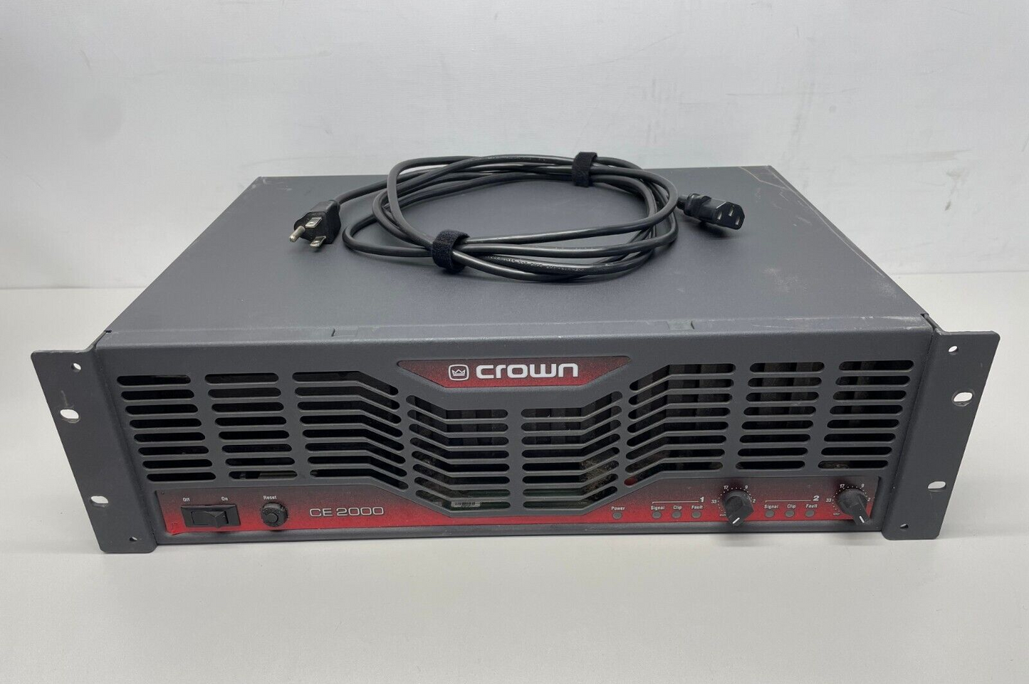 Crown CE2000 Professional 2-Channel Power Amplifier