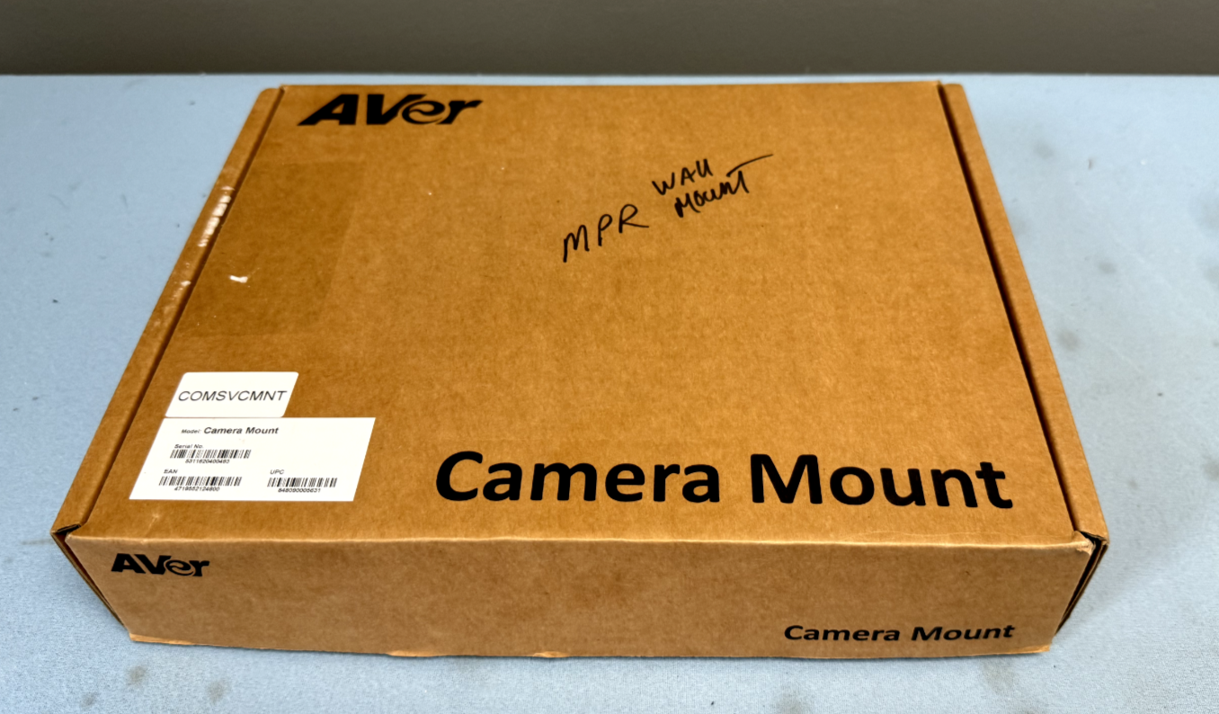 AVer COMSVCMNT PTZ Camera Wall Mount for PTZ & PTC/TR Series Cameras – LPAV