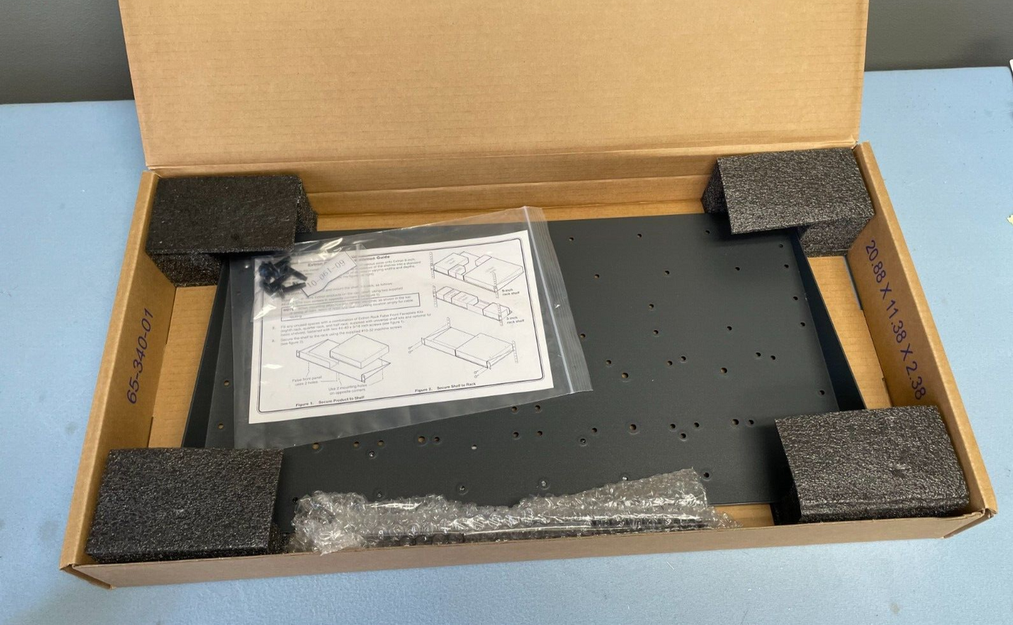 Extron RSU 129 Gray 19" Rack Shelf Kit 6019001