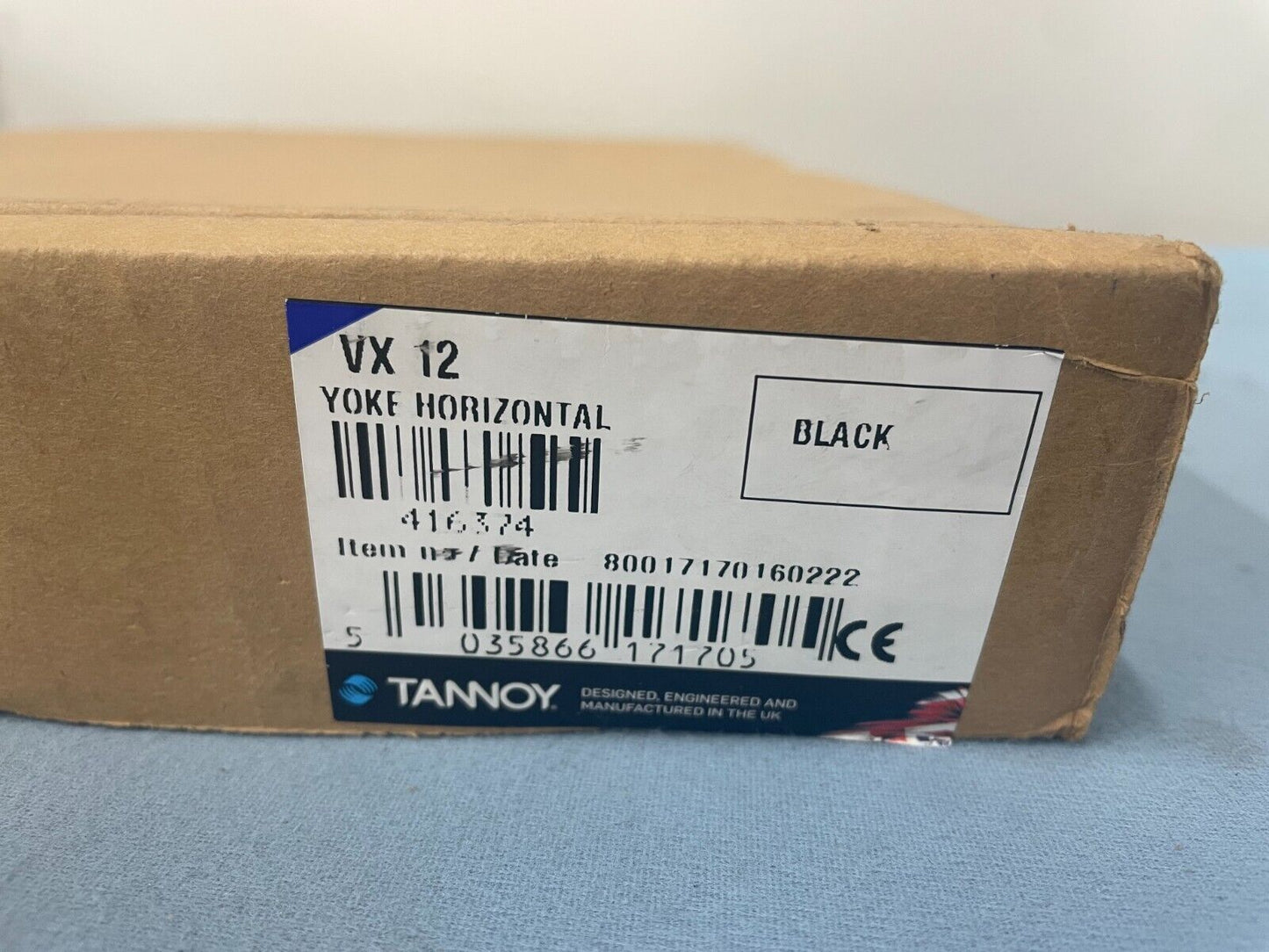 Tannoy VX12 / 80017170 / Horizontal Yoke Black Mount Bracket