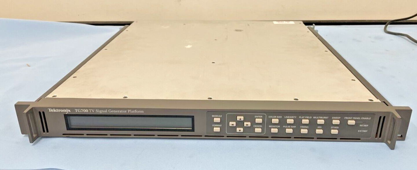 Tektronix TG700 Multiformat TV Signal Generator Platform with HDVG 7 Module