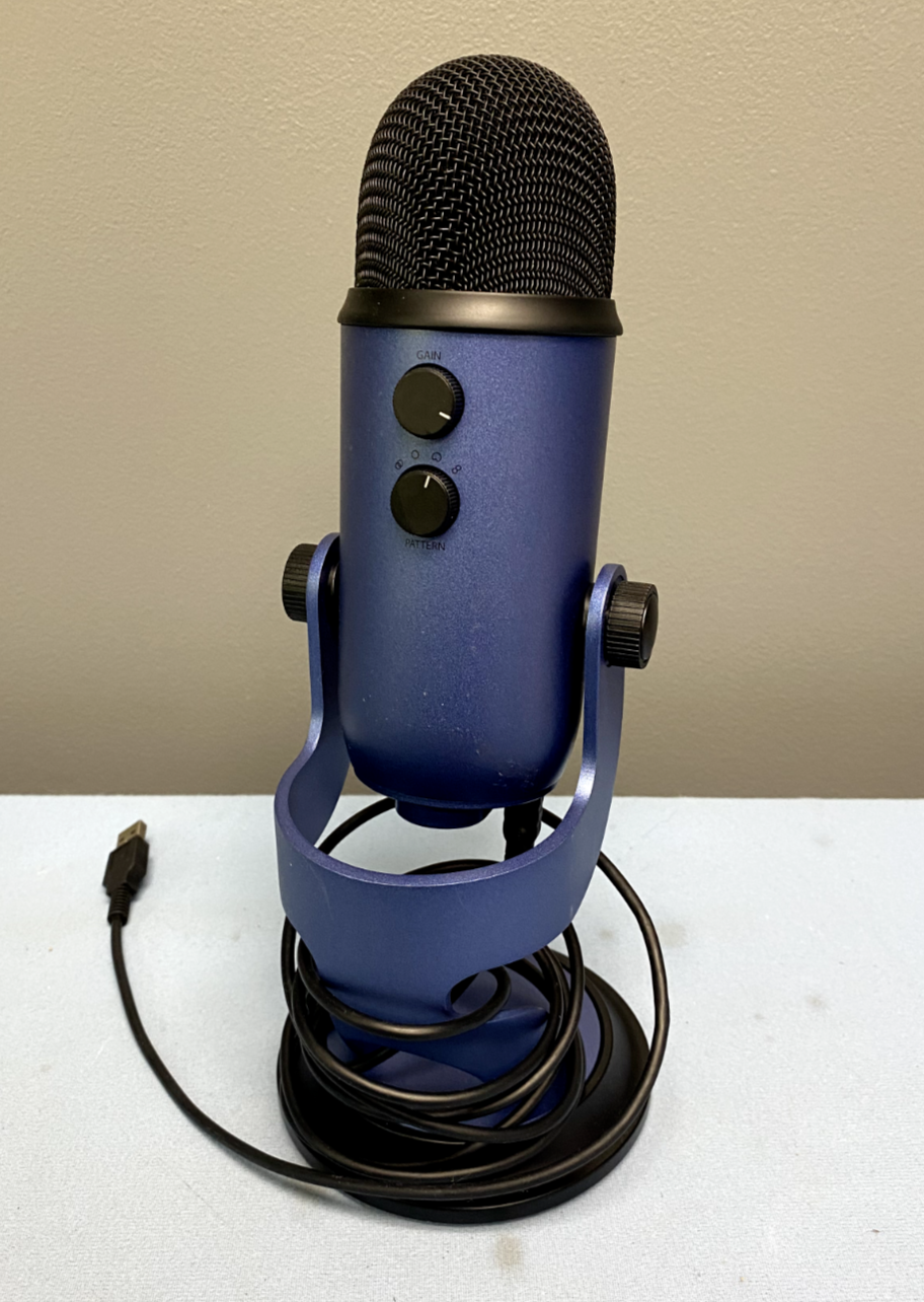 Blue Yeti USB Condenser Microphone 888-000141 Midnight Blue